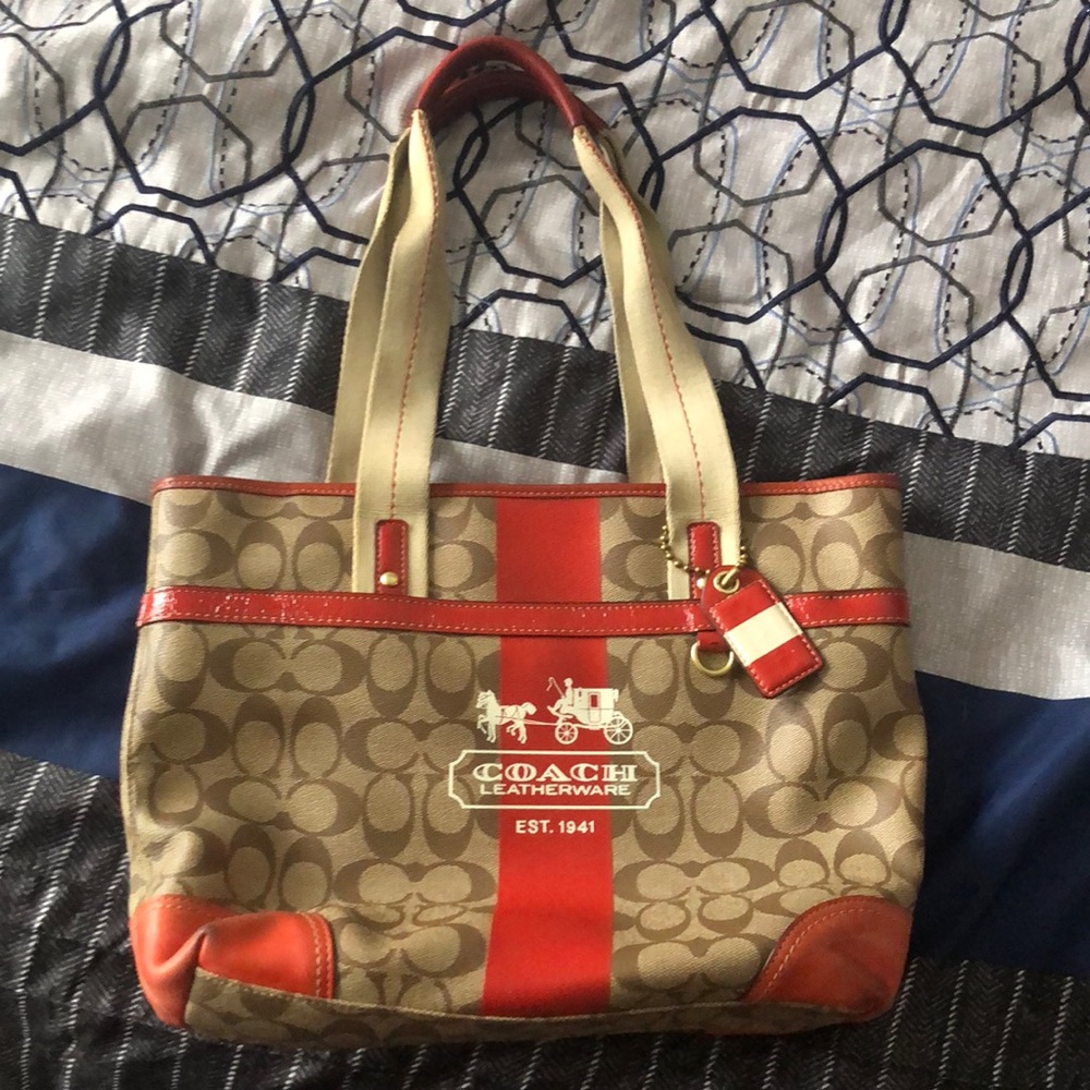 COACH Medium Tote